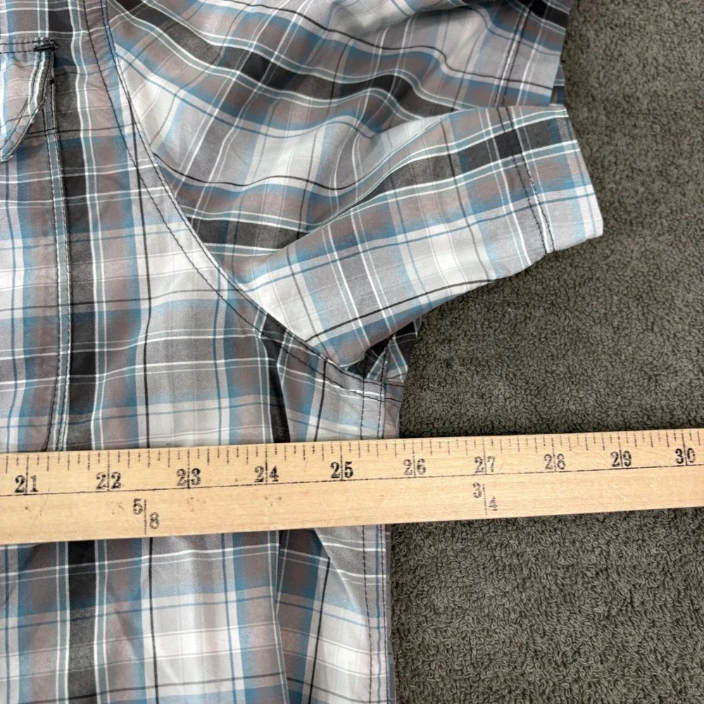 The North Face Shirt Mens XL Gray Plaid Short Sleeve Button Up Hiking Utility
